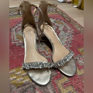 jewel badgley mishka kitten heel pumps